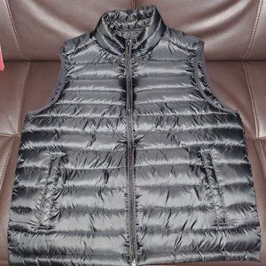 Men's Size Medium  - Aeropostale Packable Puffer Vest Black